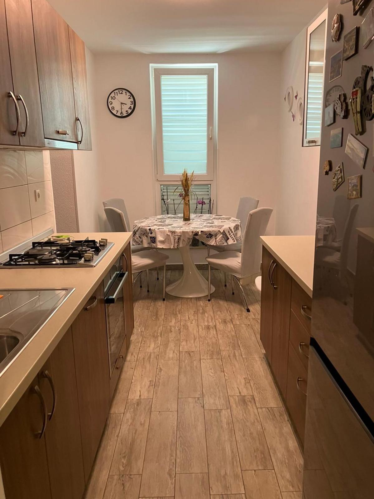 ורסאר Apartman Natali מראה חיצוני תמונה